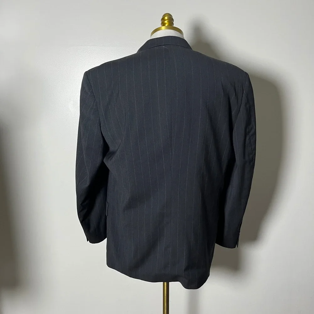 C&R Clothiers 2-Piece Suit Mens 44R W36 Charcoal Gray Pinstripe Double Breasted